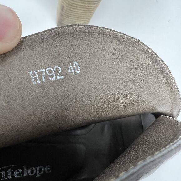 Antelope Peep Toe Block Heel Ankle Boots Booties Taupe EU Size 40 Women’s 9-9.5 - Picture 10 of 12